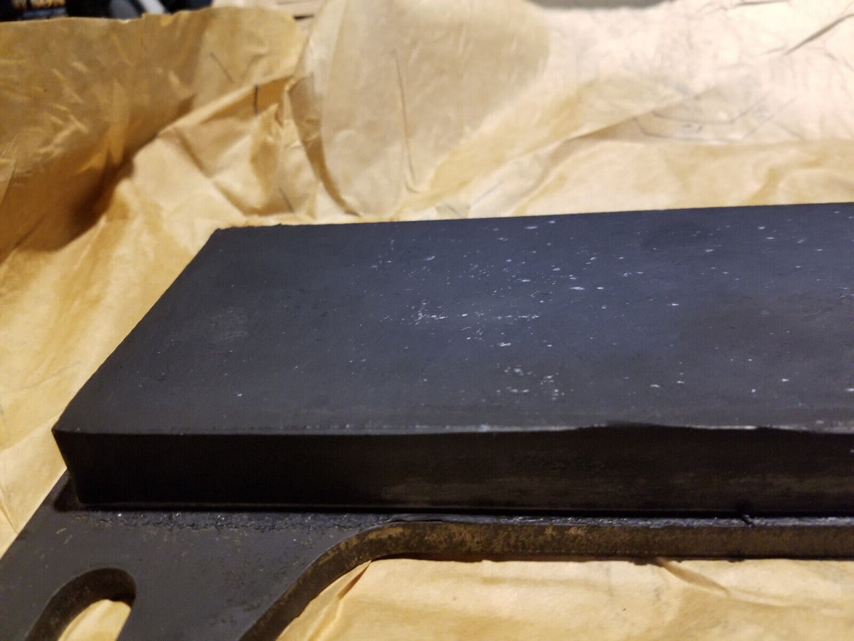 347-5472 CAT Truck Body Mounting Pad 3475472