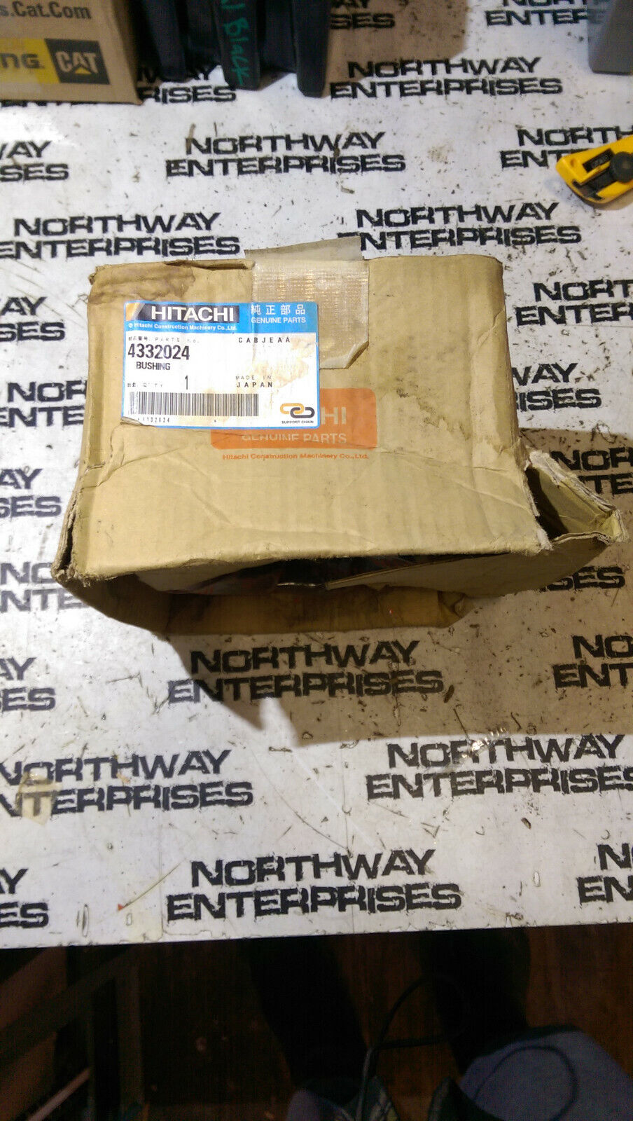 HITACHI 4332024 BUSHING