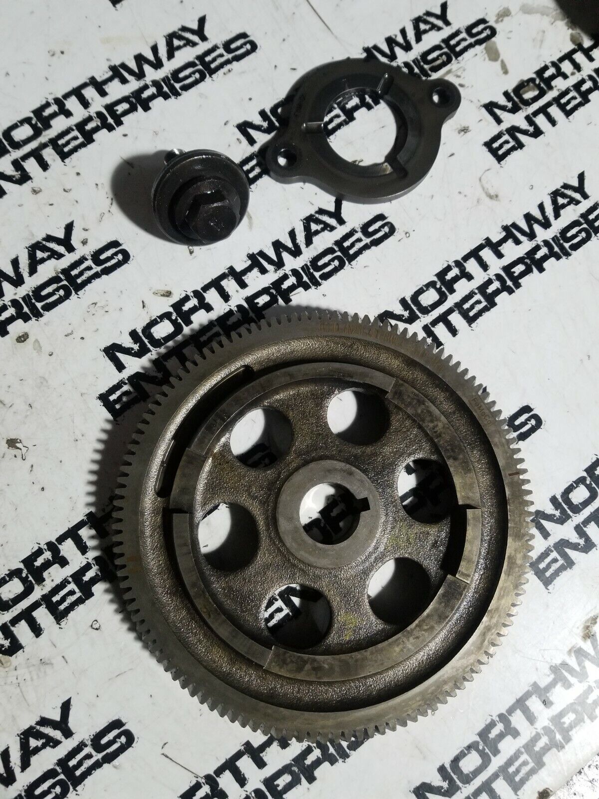 6.7 Powerstroke Camshaft Gear BC3Q-6N251-AD with retainer and bolt