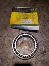 JOHN DEERE jd8676 BEARING