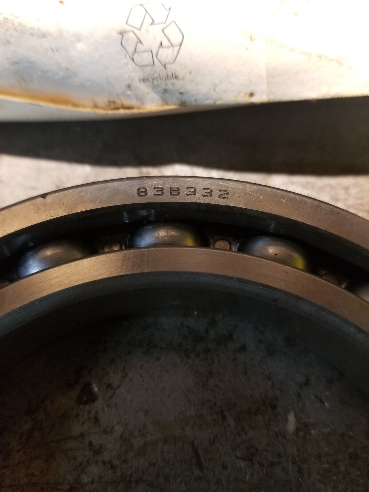 JOHN DEERE jd8676 BEARING