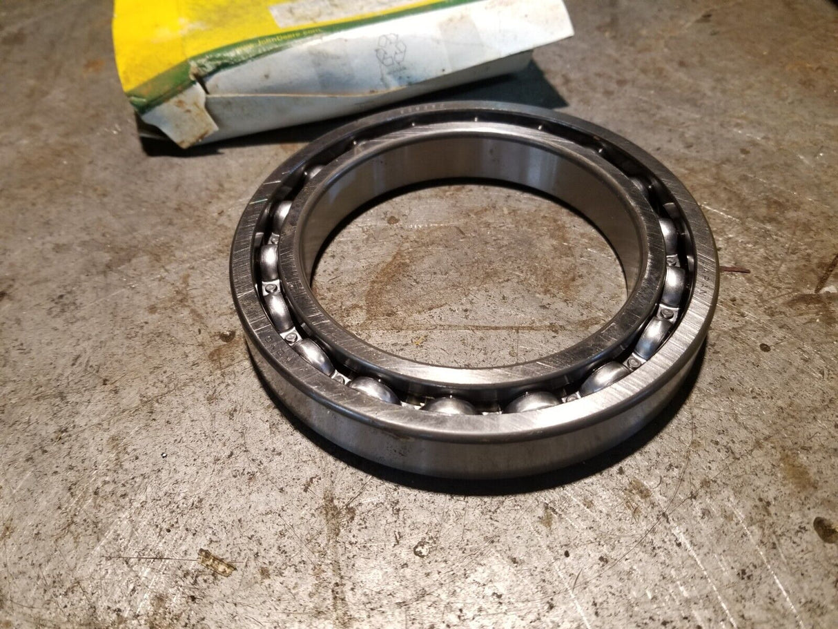 JOHN DEERE jd8676 BEARING