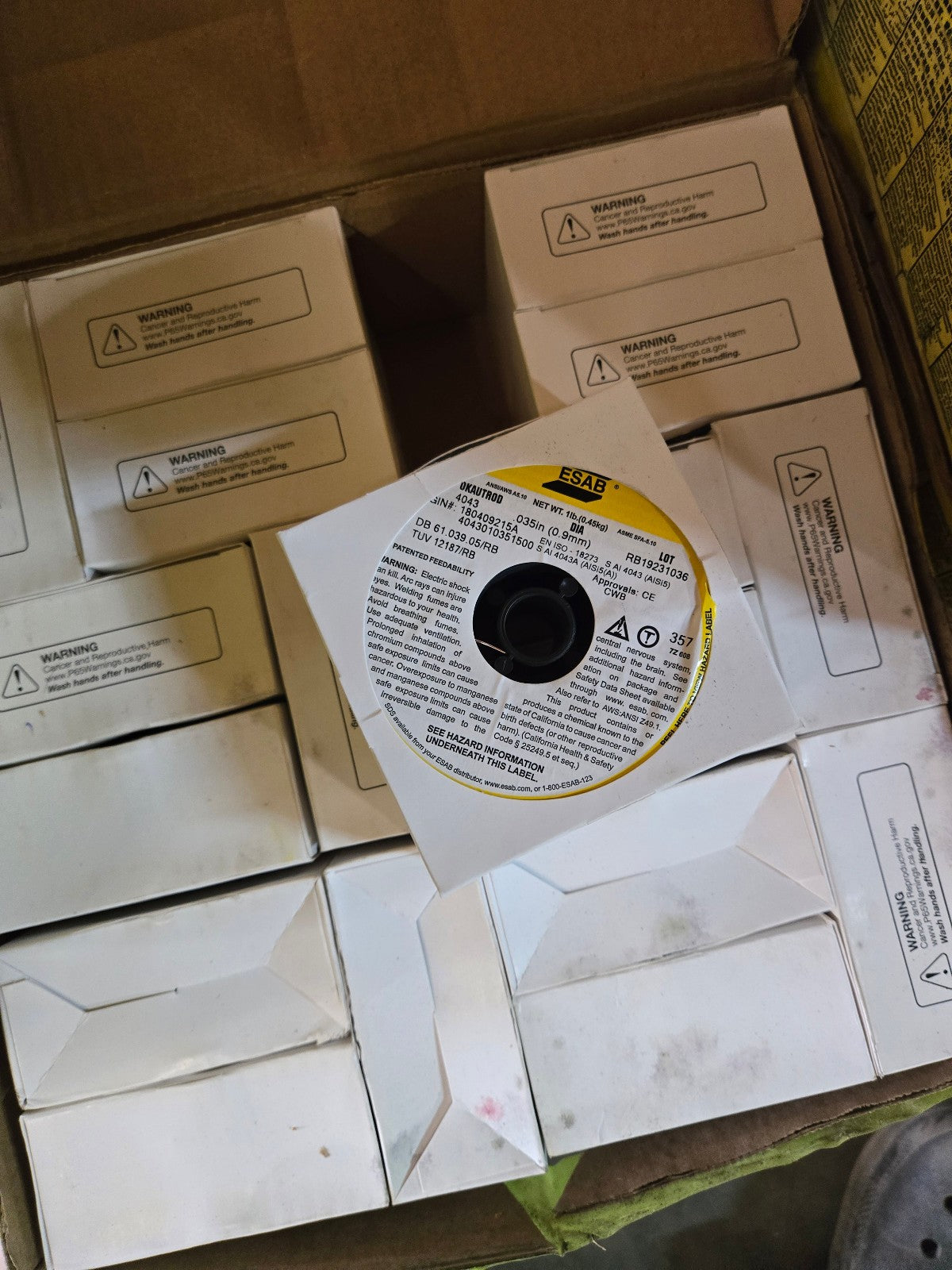 1 BOX CONTAINING 18 1LB ROLLS OK AUTROD 4043 .9MM .035" 180409215A 4043010351500