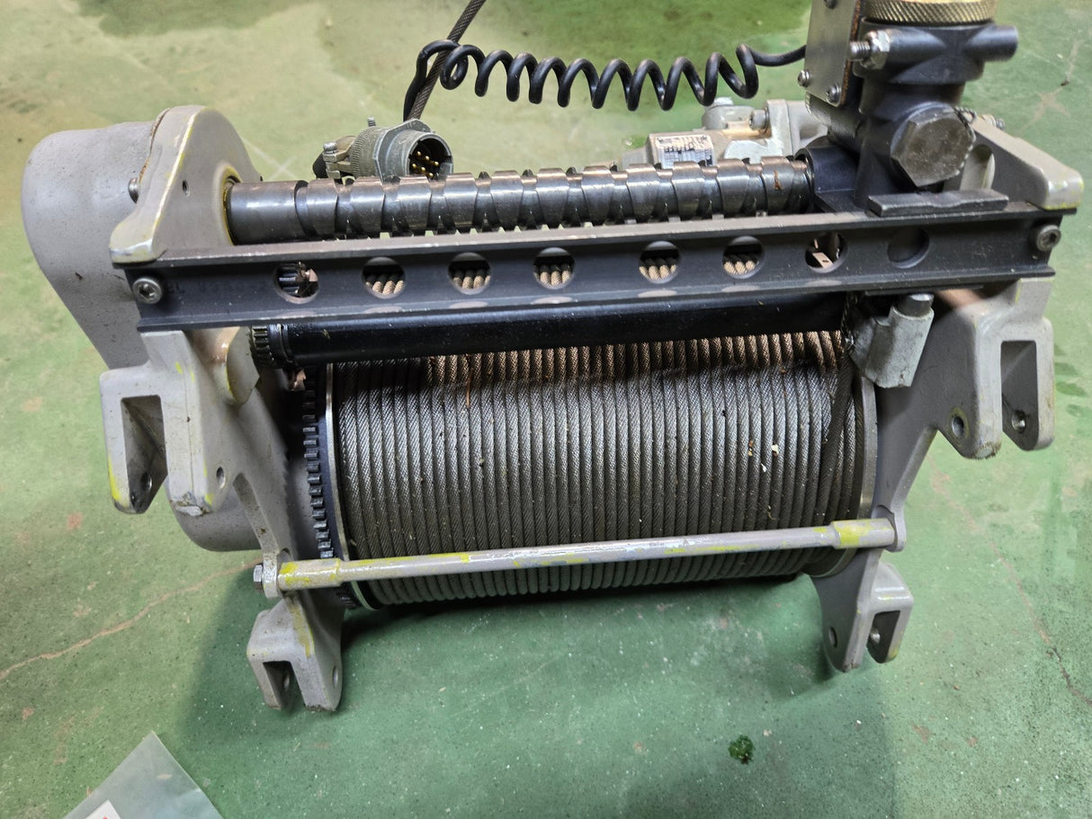BREEZE CORPORATION RESCUE WINCH ASSEMBLY BL-10300-150 REF 438