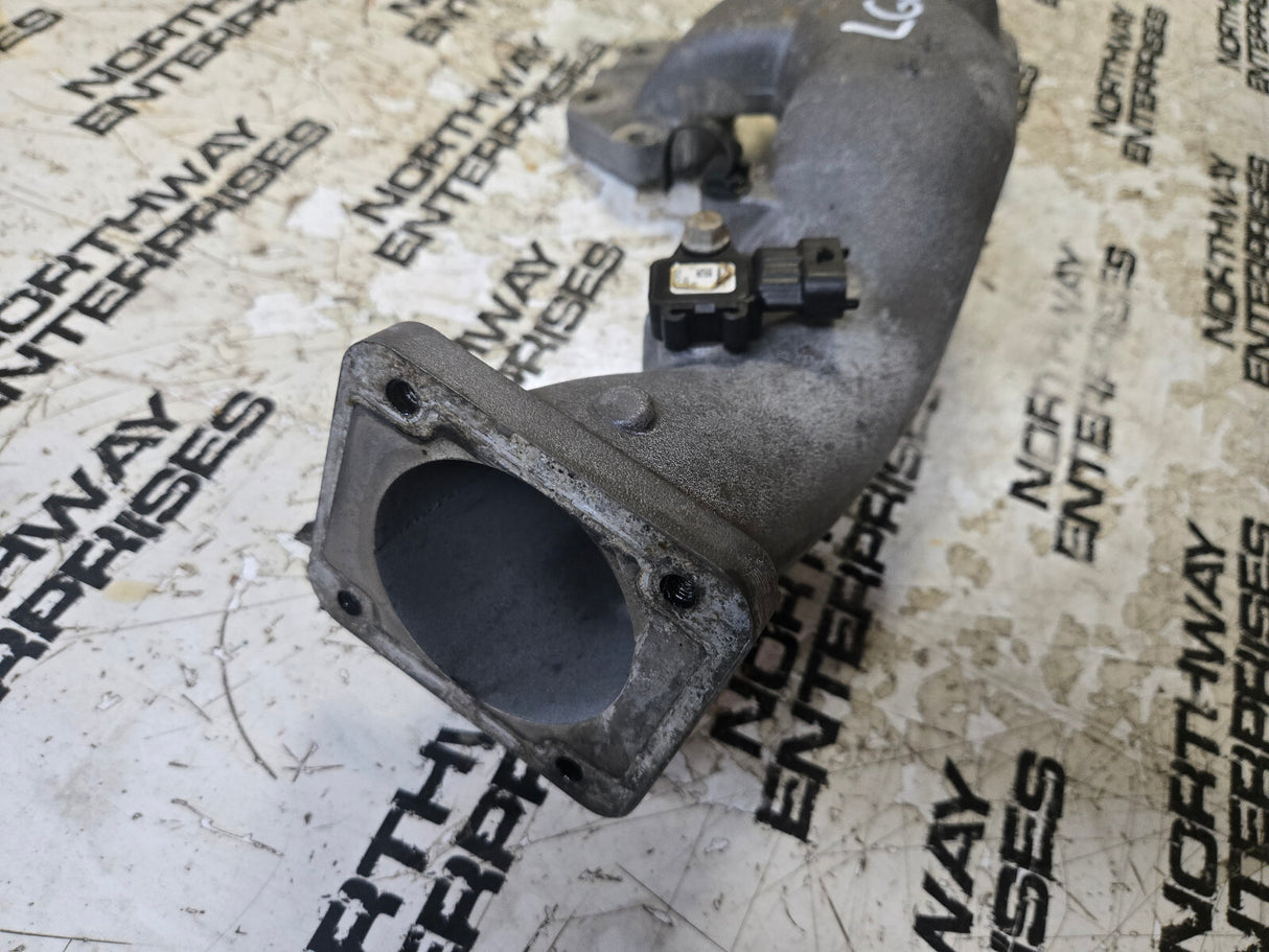 12642732 GM OEM LGH DURAMAX 6.6L TUBE,INTAKE MANIFOLD