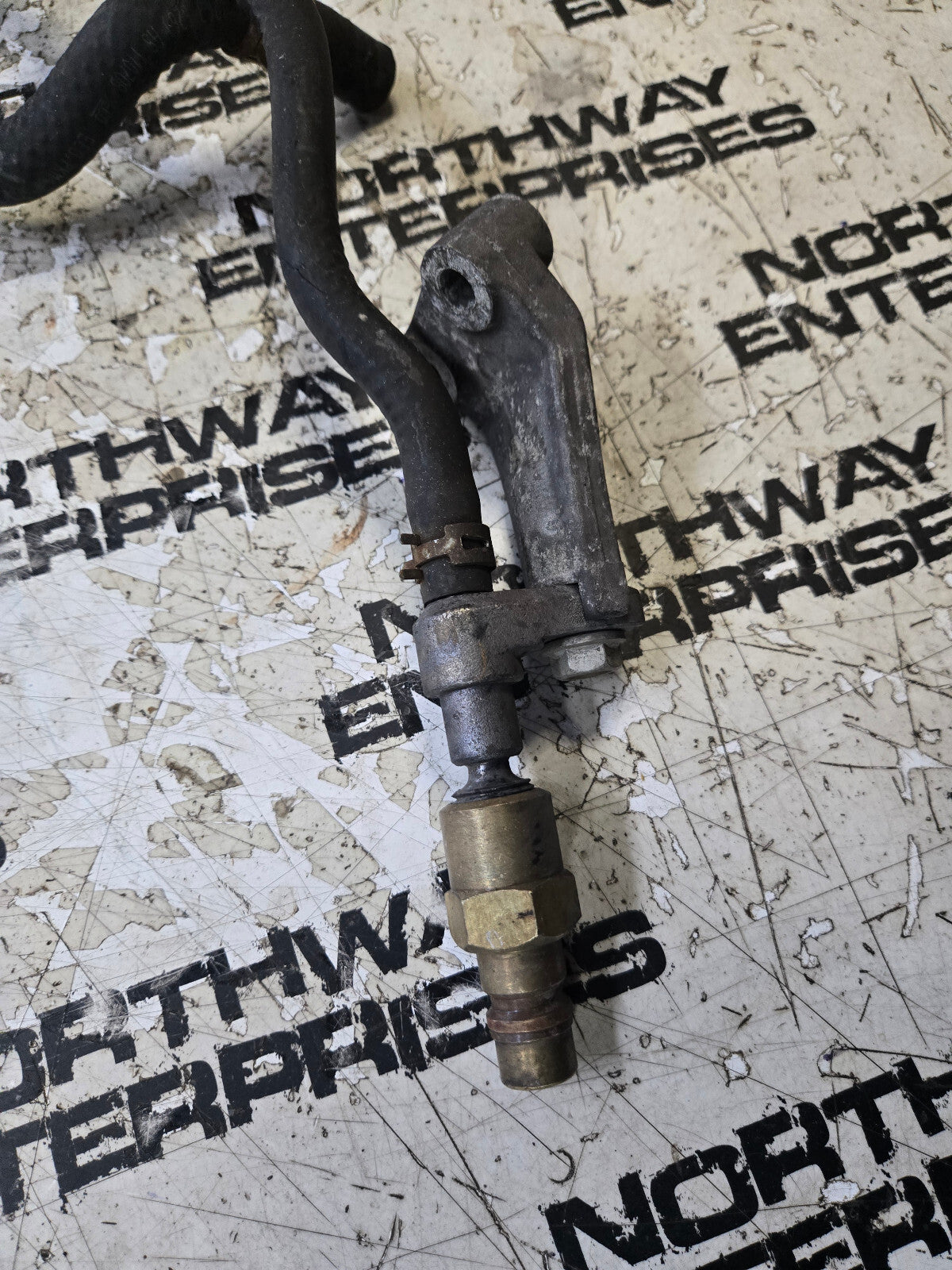 12639106 12641356 6.6l LGH DURAMAX FUEL LINES FUEL STARTING AID
