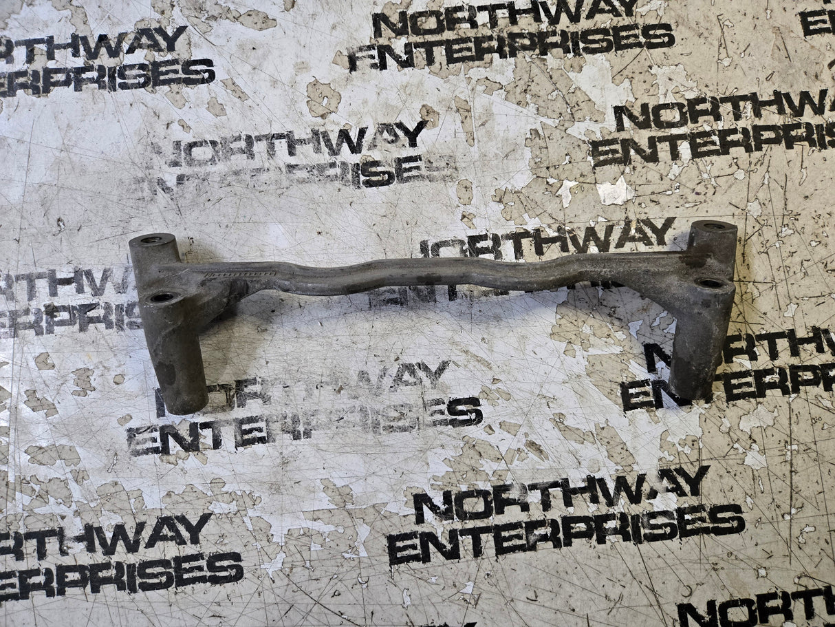 12678755 L5P 2017-2023 Chevrolet DURAMAX  6.6L Diesel Injector Fuel Rail Bracket