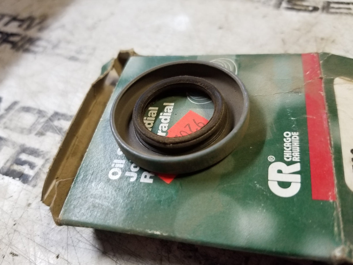 LOT OF 7PC - 8702 CR SEAL
