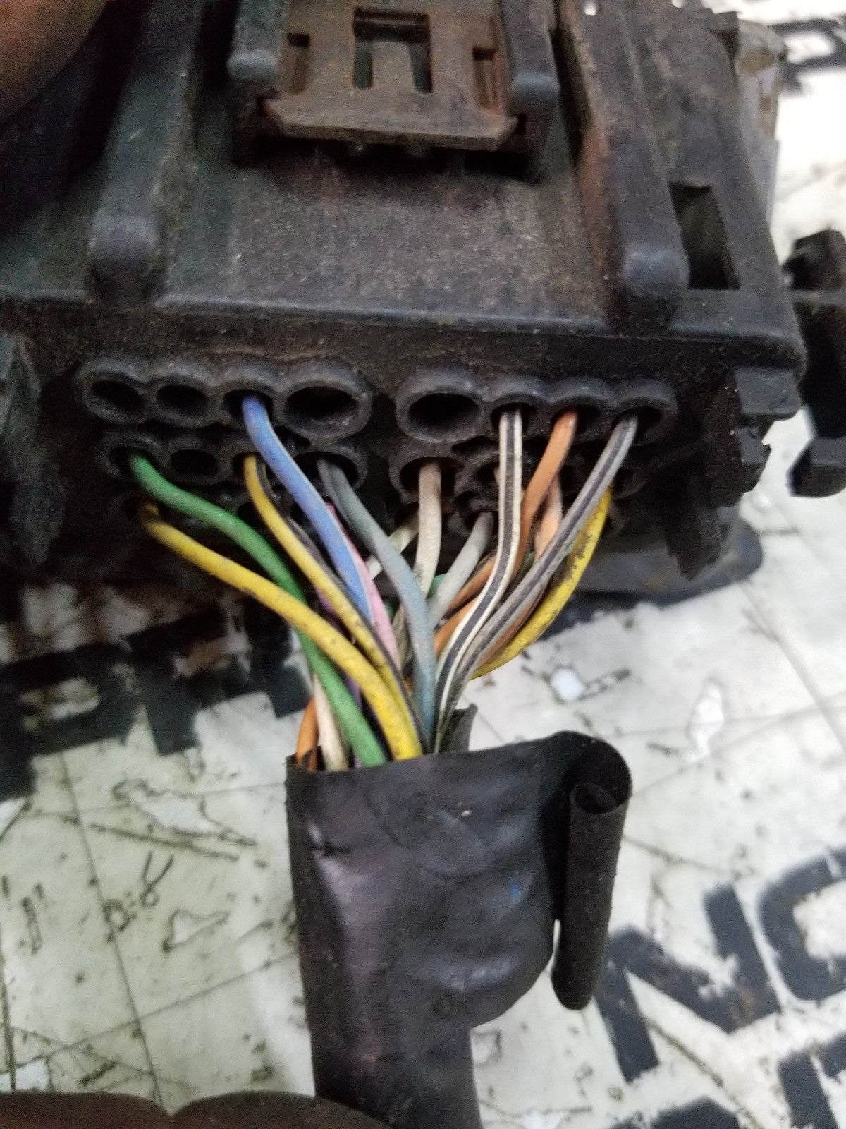 Duramax Engine Harness Pigtail Injector LLY connector engine side