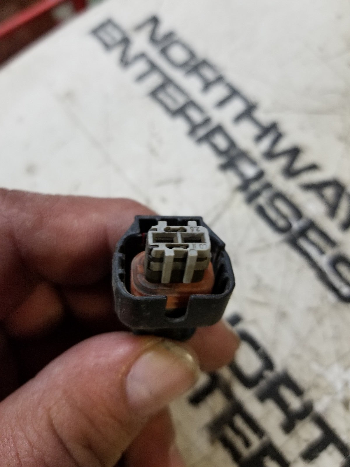 6.6L DURAMAX L5P 2017+ ENGINE HARNESS PIGTAIL 2 SOCKET 2 WIRE INJECTOR CONNECTOR