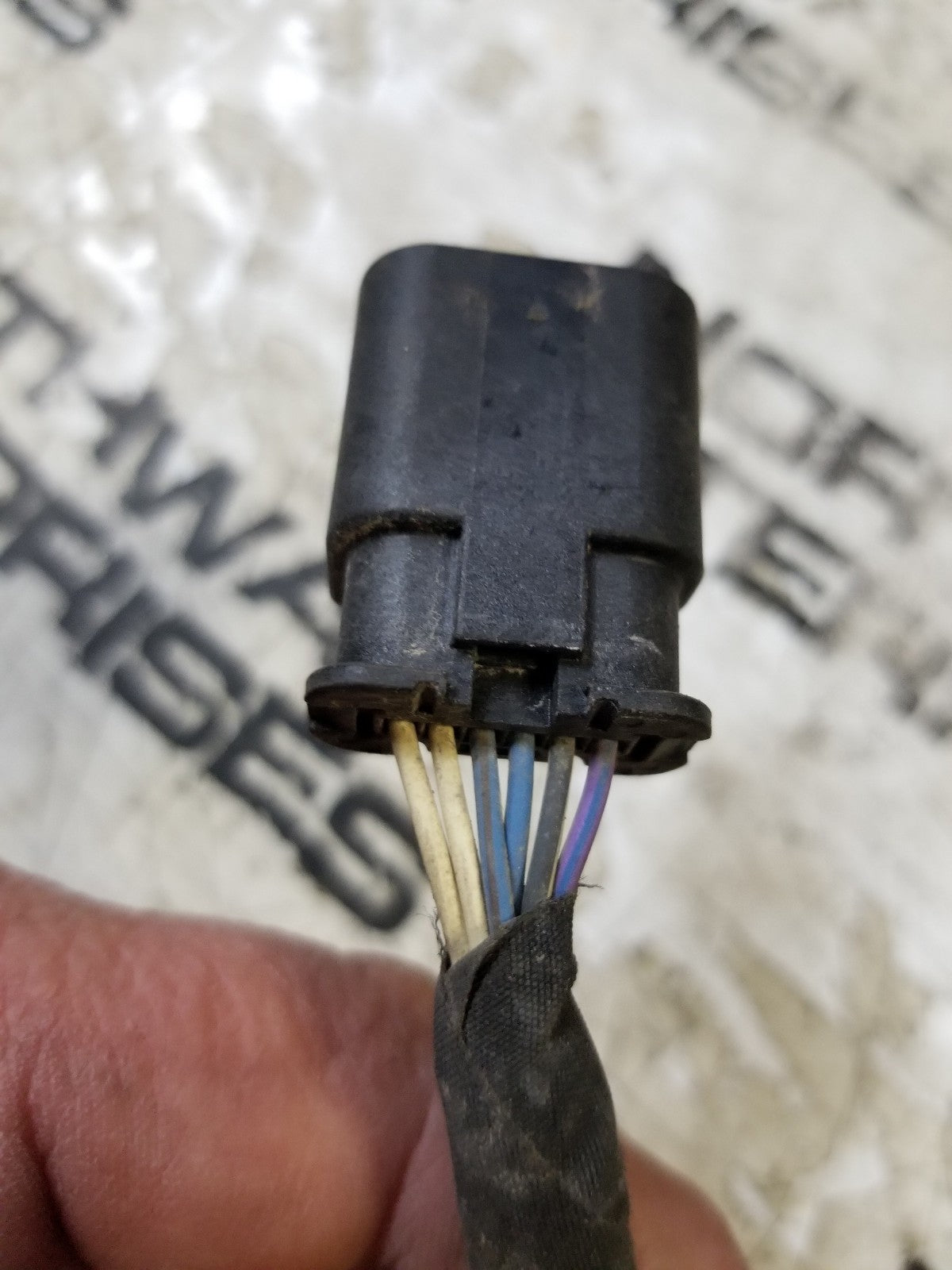 6.6L DURAMAX L5P 2017+ ENGINE HARNESS PIGTAIL 6 SOCKET 6 WIRE