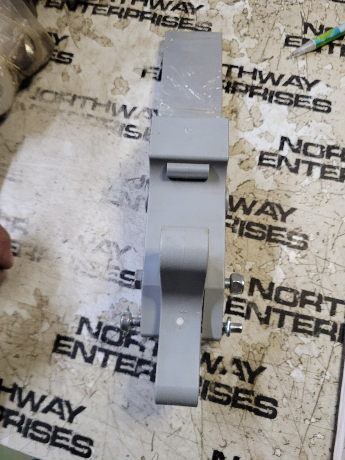 0001070301  Michel's tarp latch assembly for Select systems