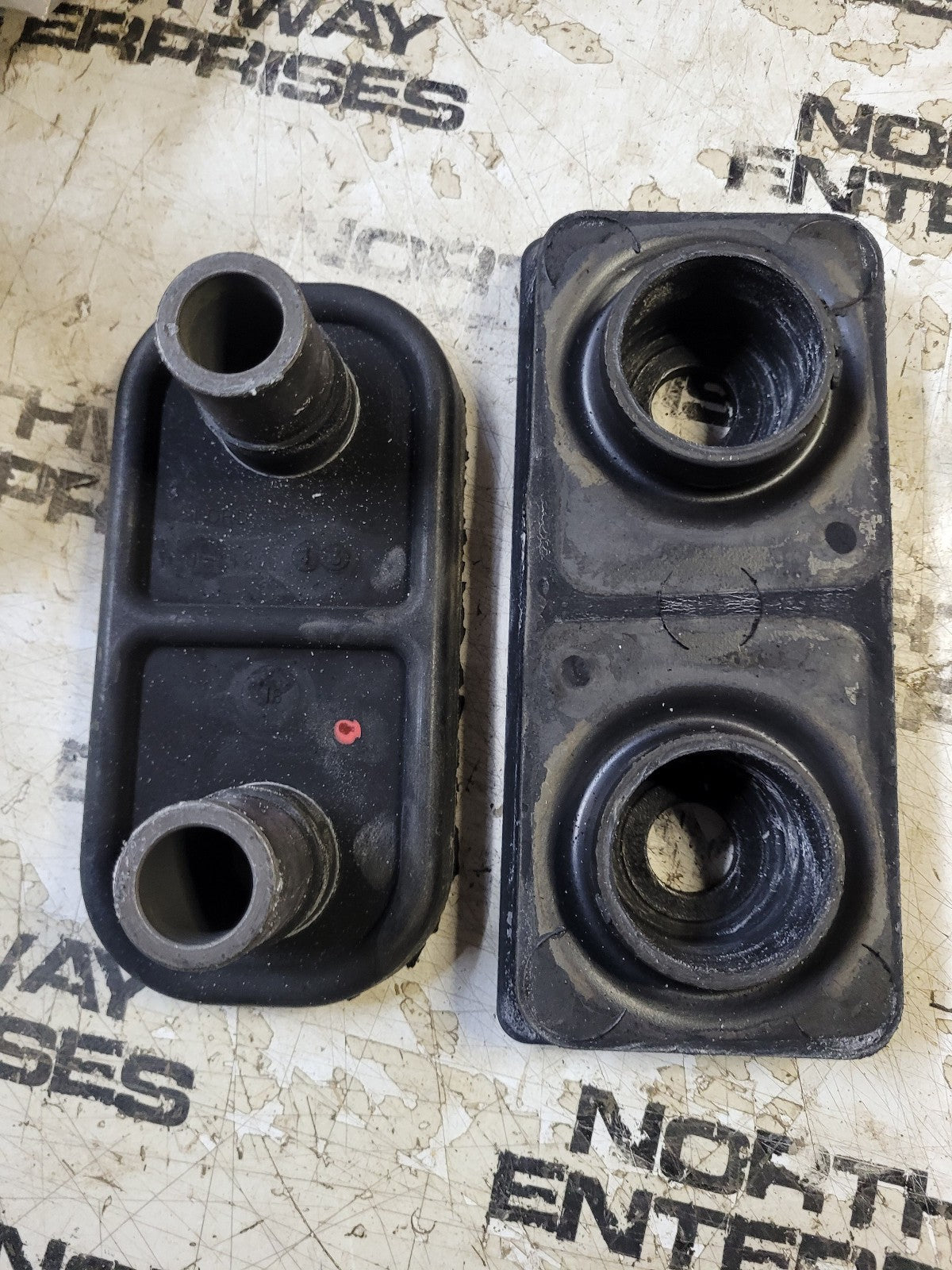 Lord J-21246-13 - ISOLATOR, LOR J2124613