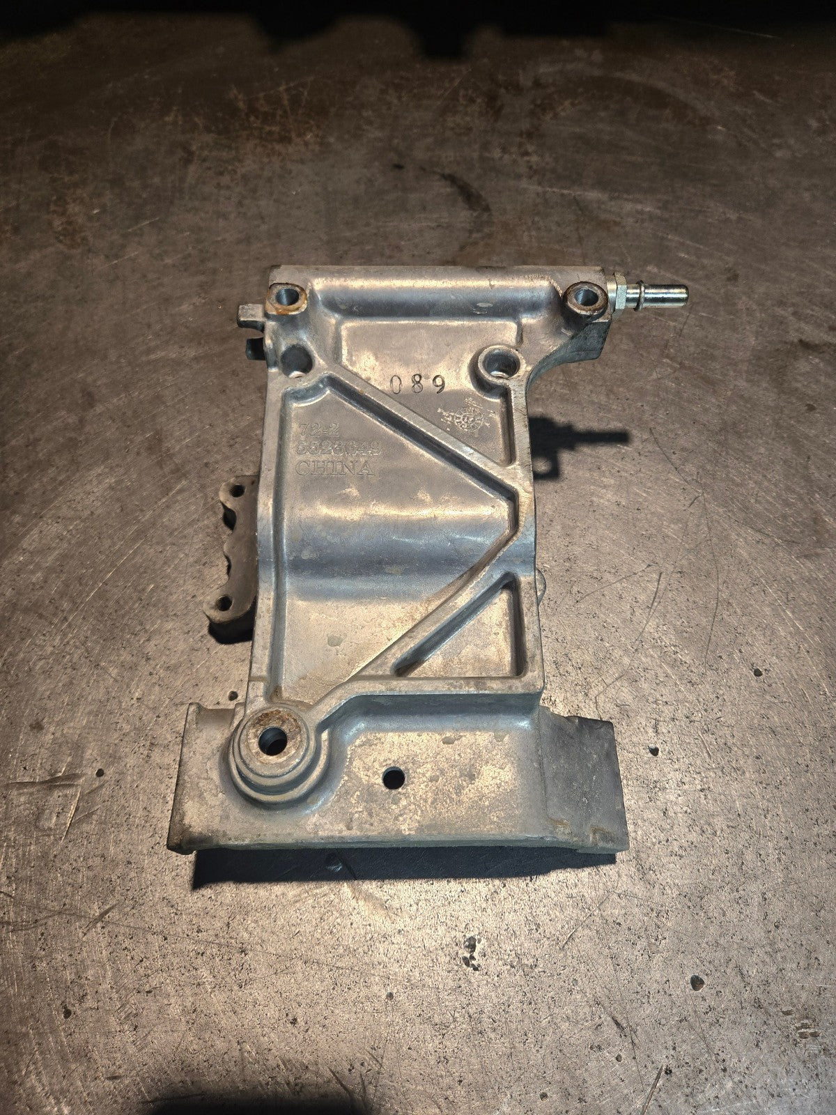 5523649 6.7L CUMMINS 2019-2024 Fuel Filter Bracket - Mopar 68444255AA