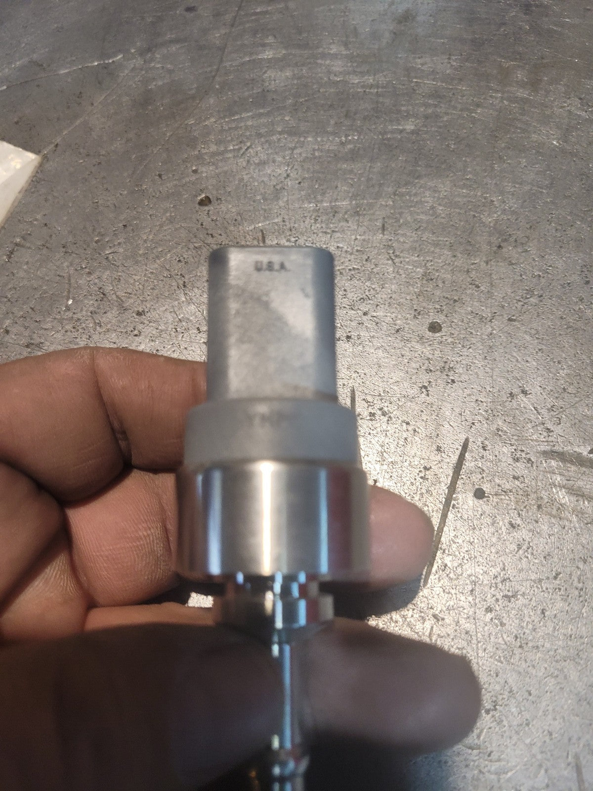 Diesel Pressure Sensor for Freightliner Detroit Diesel with 3 Blades A4721531028