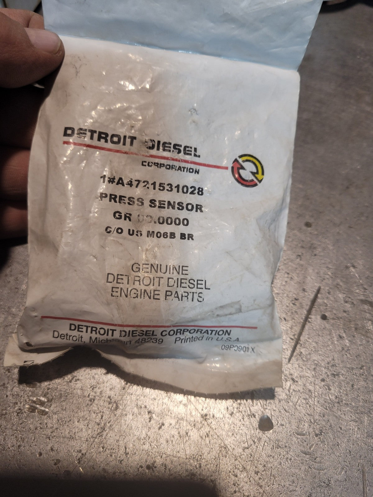 Diesel Pressure Sensor for Freightliner Detroit Diesel with 3 Blades A4721531028