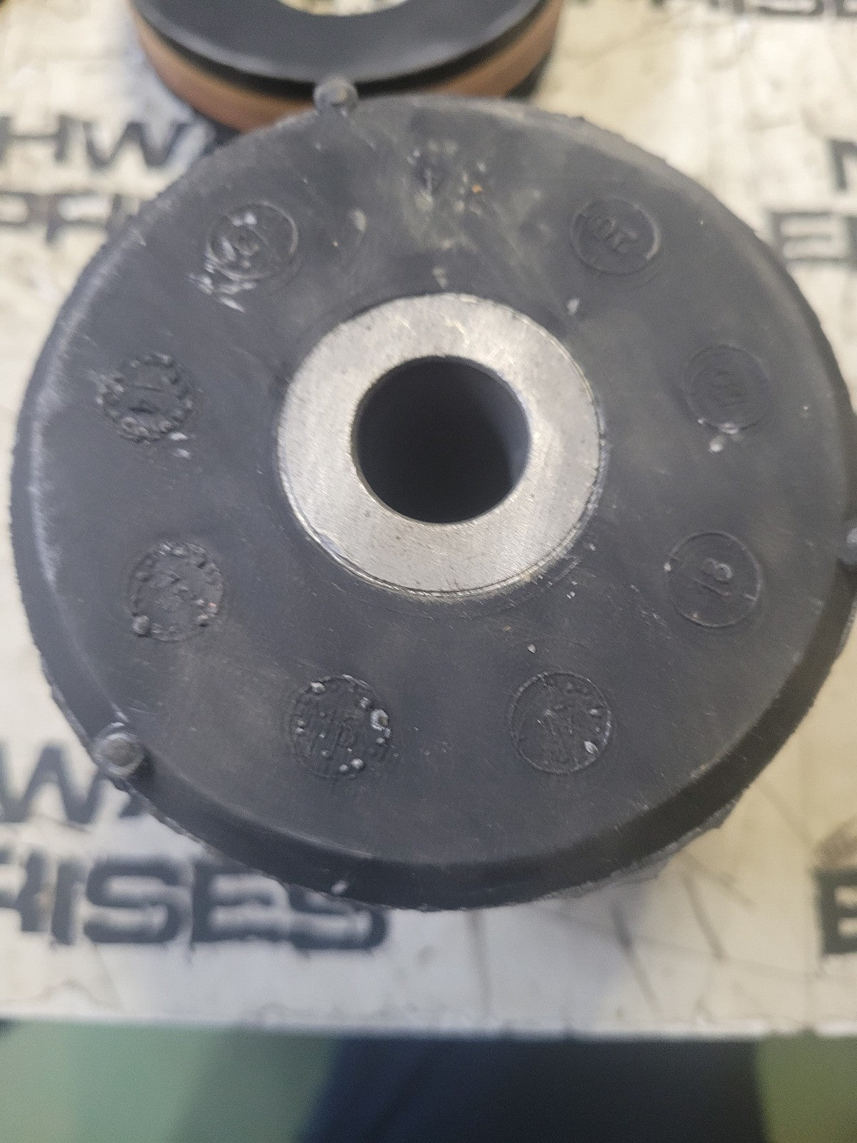 Freightliner A18-66875-002 - Truck Cab Insulator