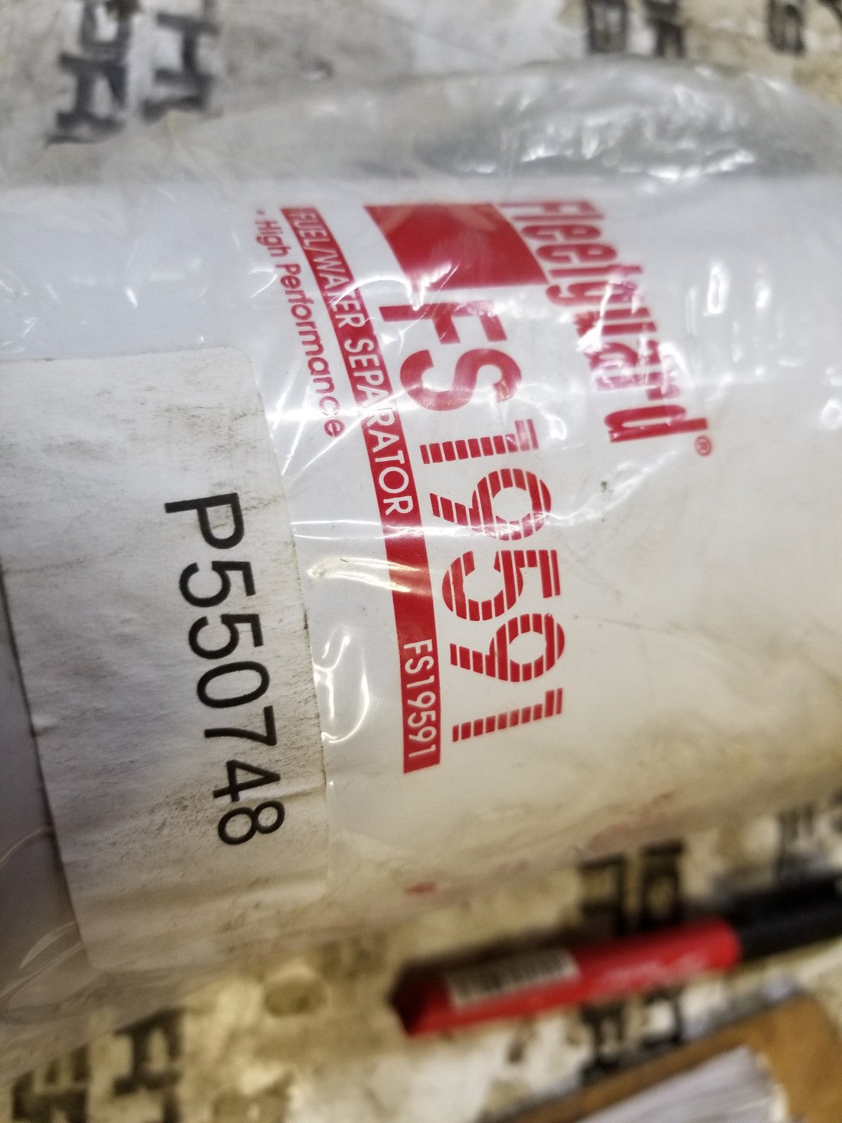 FS19591 FLEETGUARD FUEL FILTER