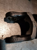 DM4034 YOKE 1:3/8 21 SPLINE  FOR FRONT