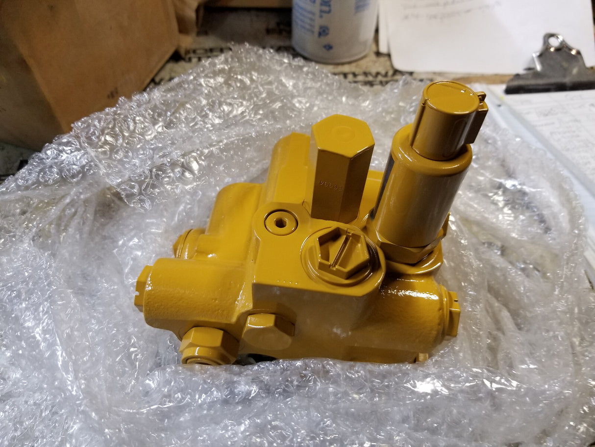 602-9811 CATERPILLAR Accumulator Charging Valve 6029811