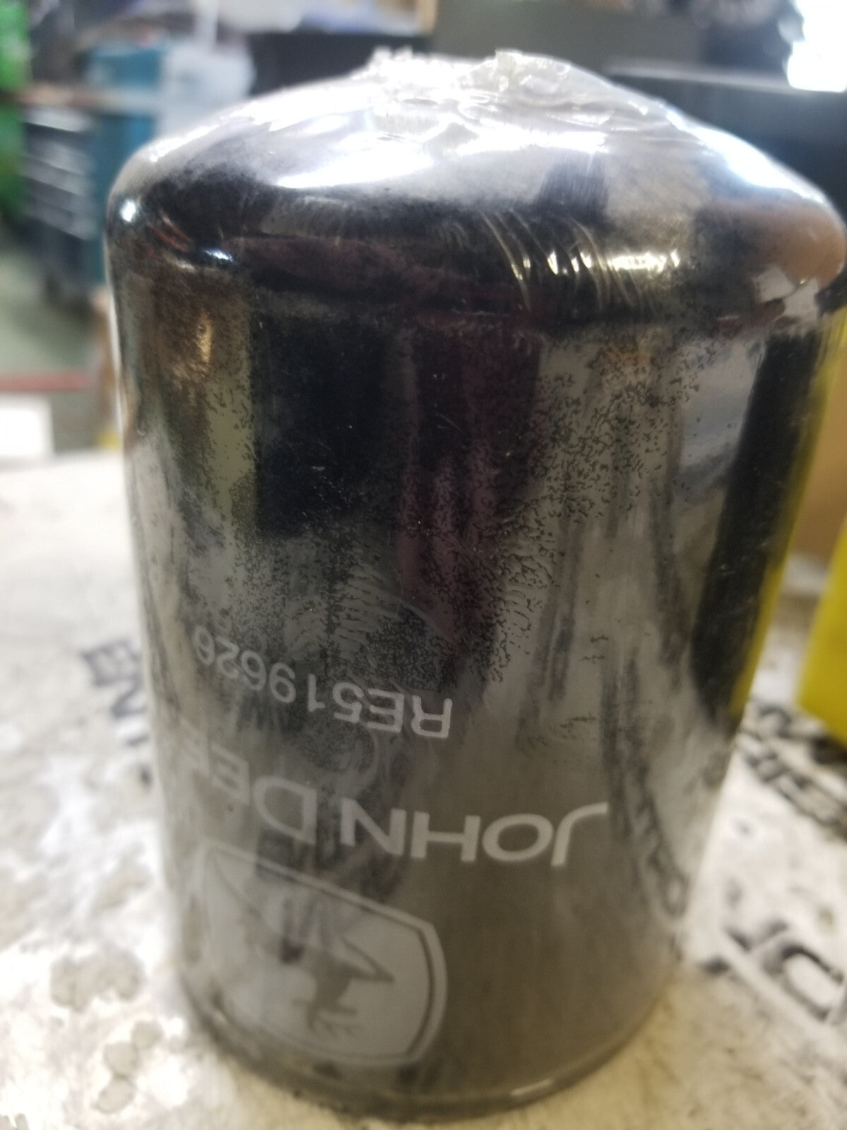 RE519656 JOHN DEERE FUEL FILTER