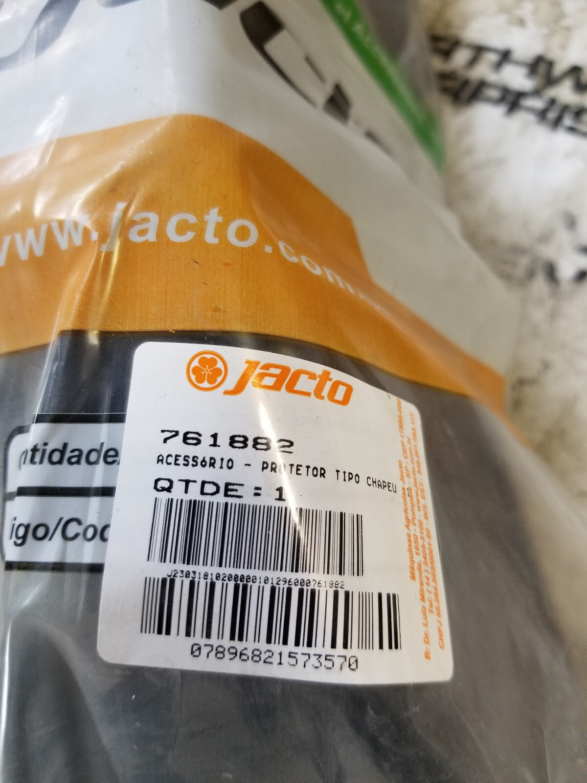 761882 JACTO Wide Herbicide Hood