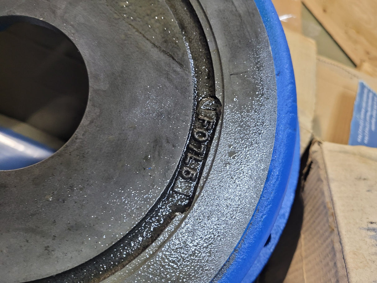 R102-812-1013 GOULDS  Iron Pump Frame Adapter Fits Goulds 3196xltx 13in