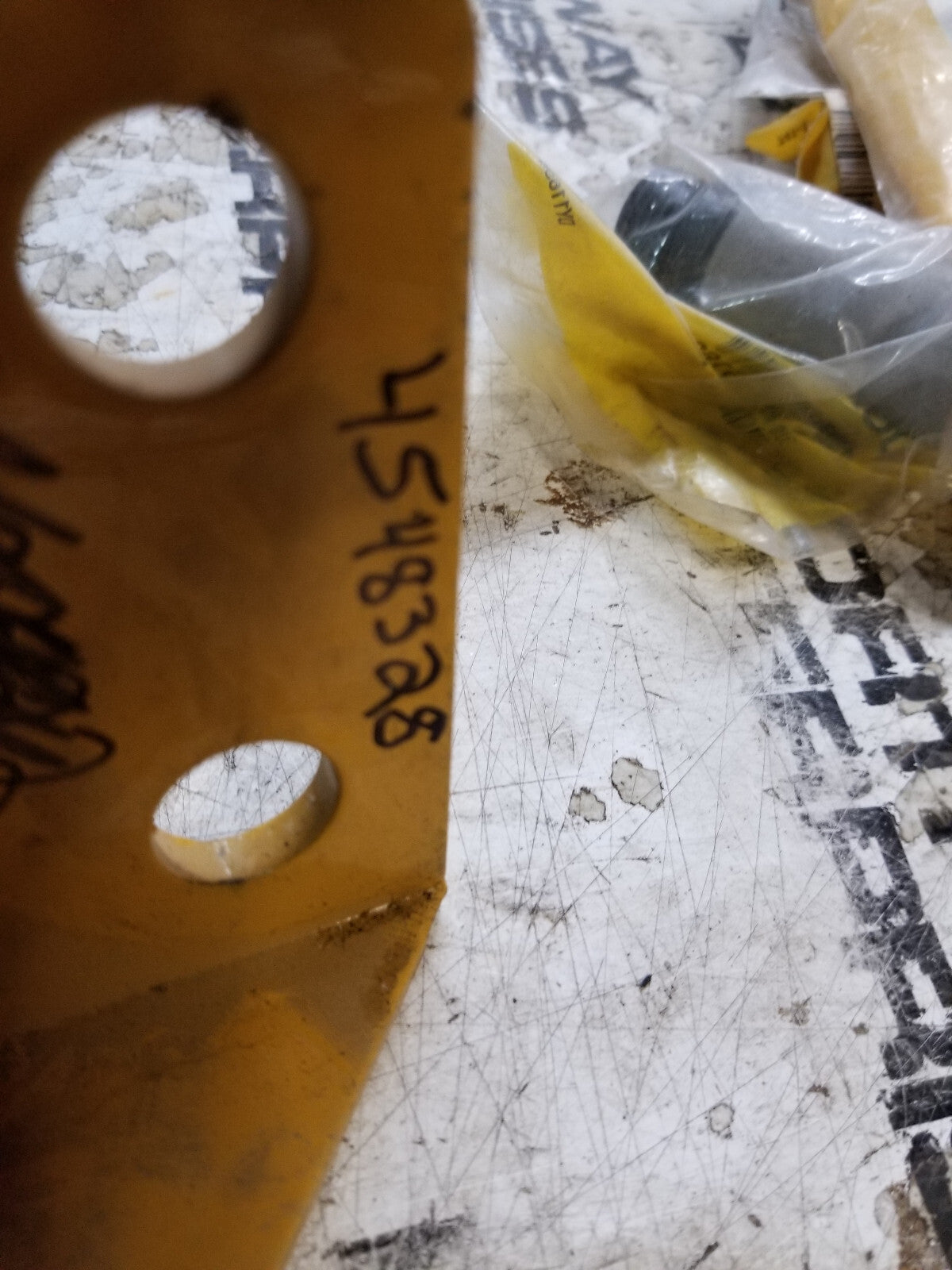 Caterpillar 454-8328 Bracket 4548328