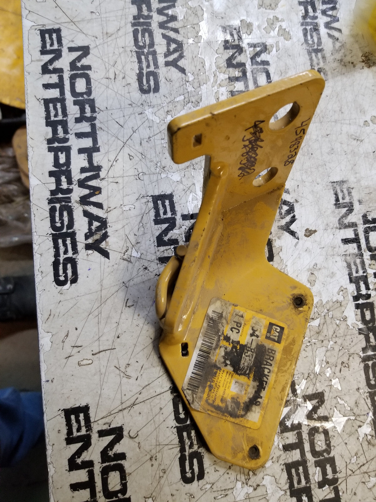 Caterpillar 454-8328 Bracket 4548328