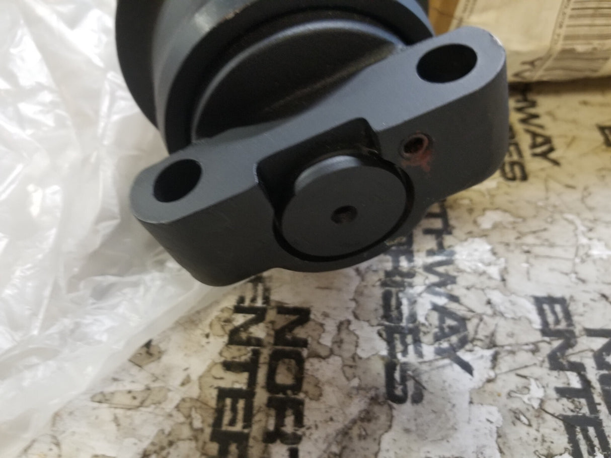 RD819-21700 KUBOTA Kubota ASSY ROLLER, TRACK RD81921700