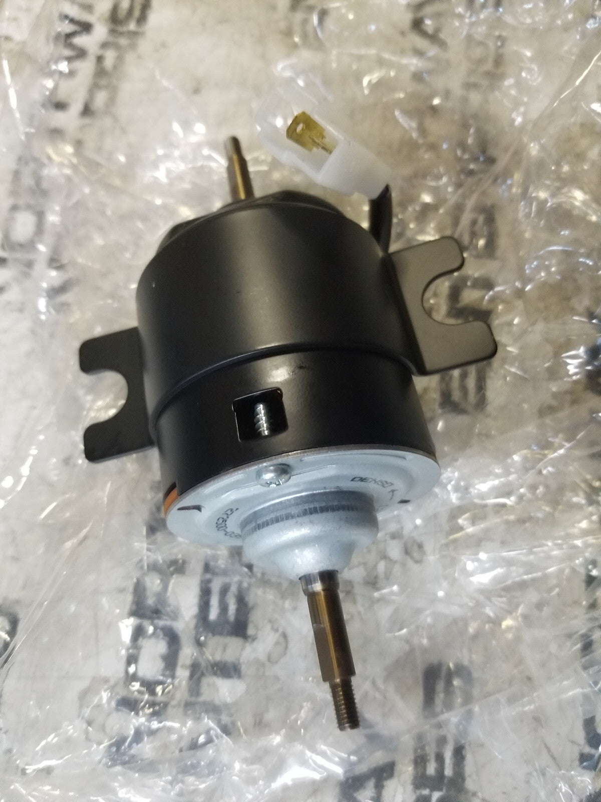 Blower Motor 12 Volt Single Speed Double Shaft fits Kubota KX121-3ST TA043-72190