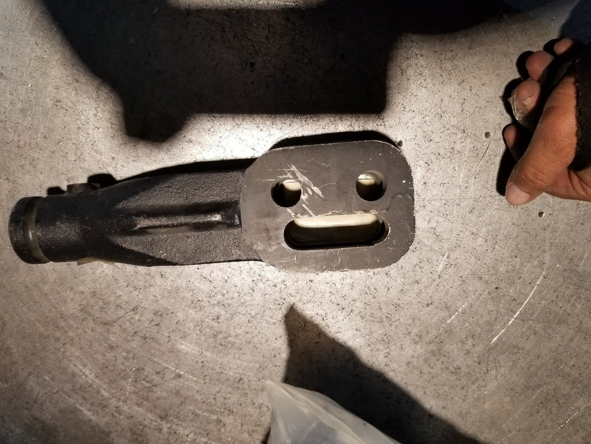 A-1686747M2 1686747M2 HOOK LINKAGE