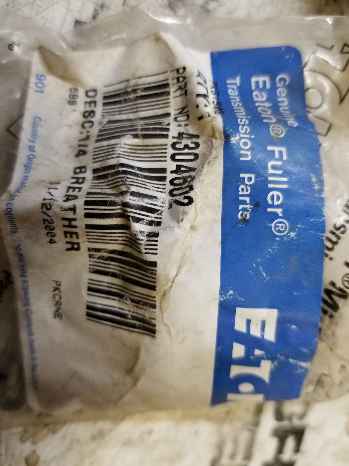 4304602 EATON BREATHER CAP FITTING