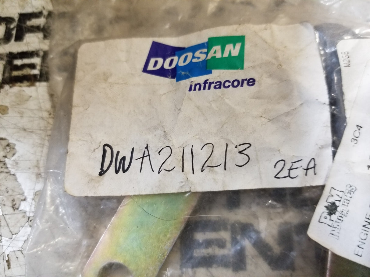 DOOSAN DWA2111213 LEVER - 1 PACK OF 2 ARMS AS SHOWN 2111213