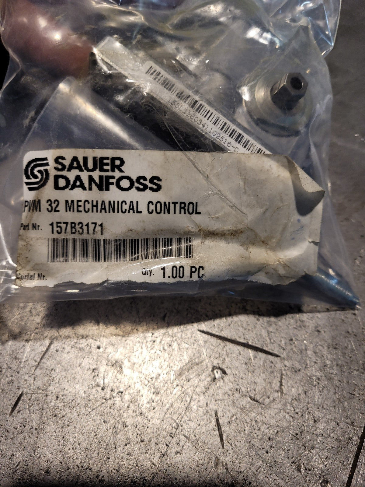 157B3171 SAUER DANFOSS VALVE LIFTER W HANDLE