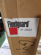 AF25523 FLEETGUARD AIR FILTER