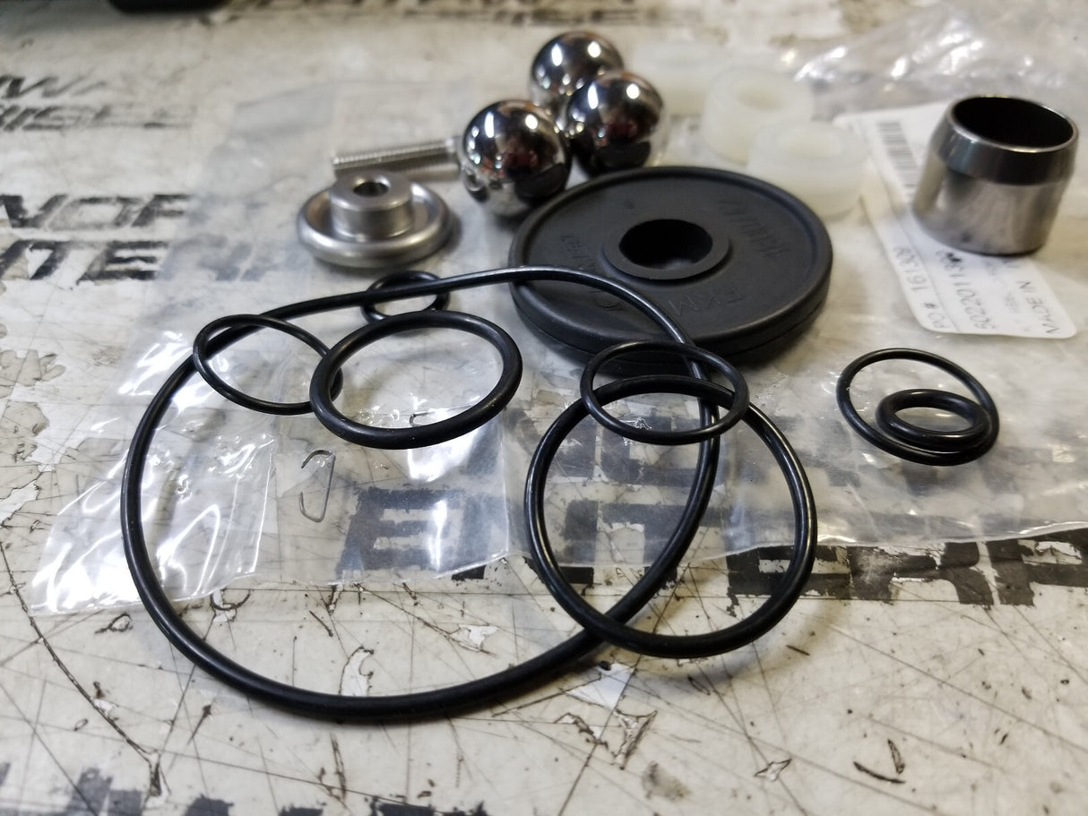 5022011300 Rebuild kit for 8378000