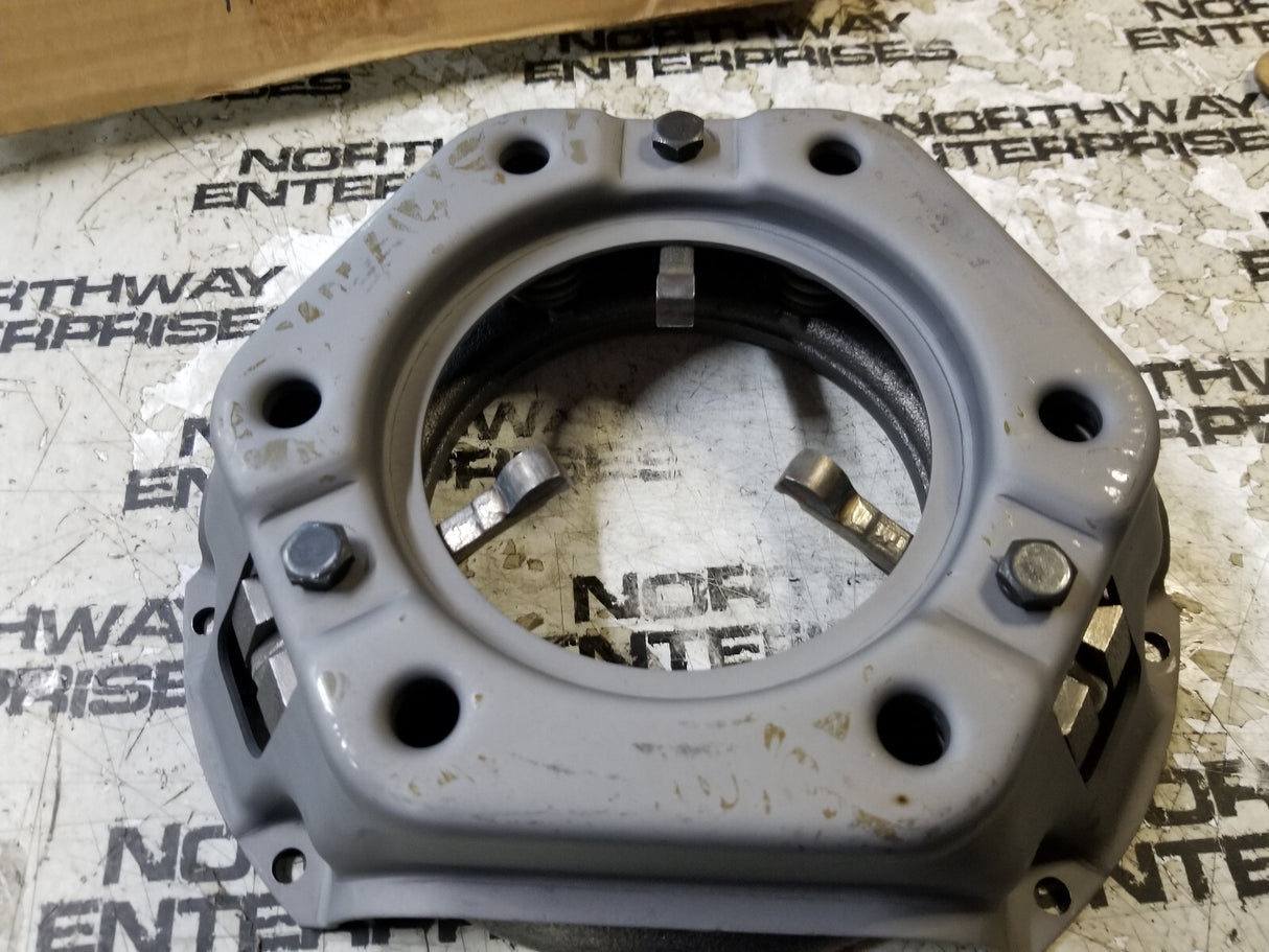 A-8N7563 8N7563 Pressure Plate: 9", 3 lever, 6 spring, flat flywheel Fits L5102,
