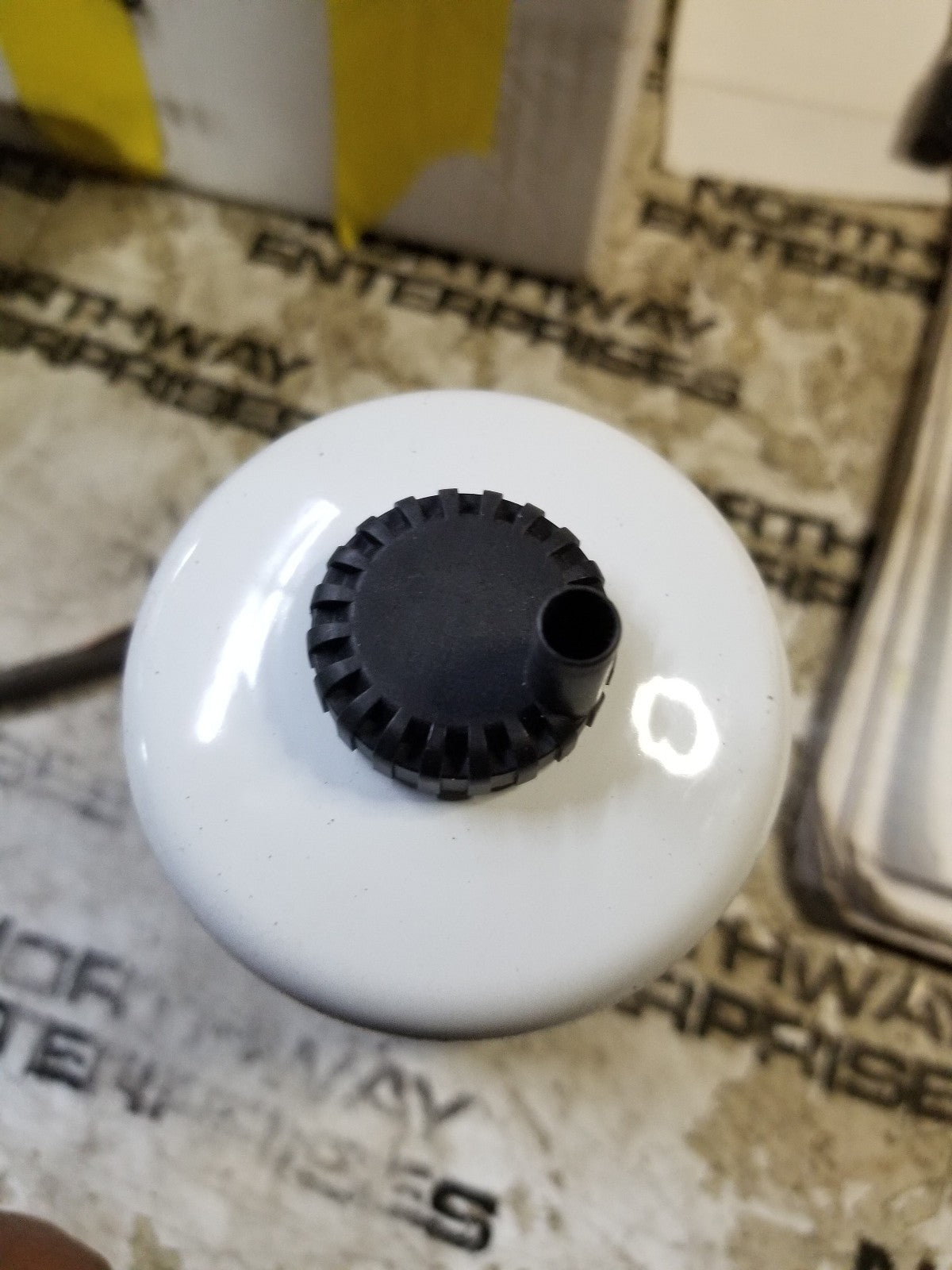 FS19546 FLEETGUARD FUEL FILTER REPLACES BF7682-D/ RE6423