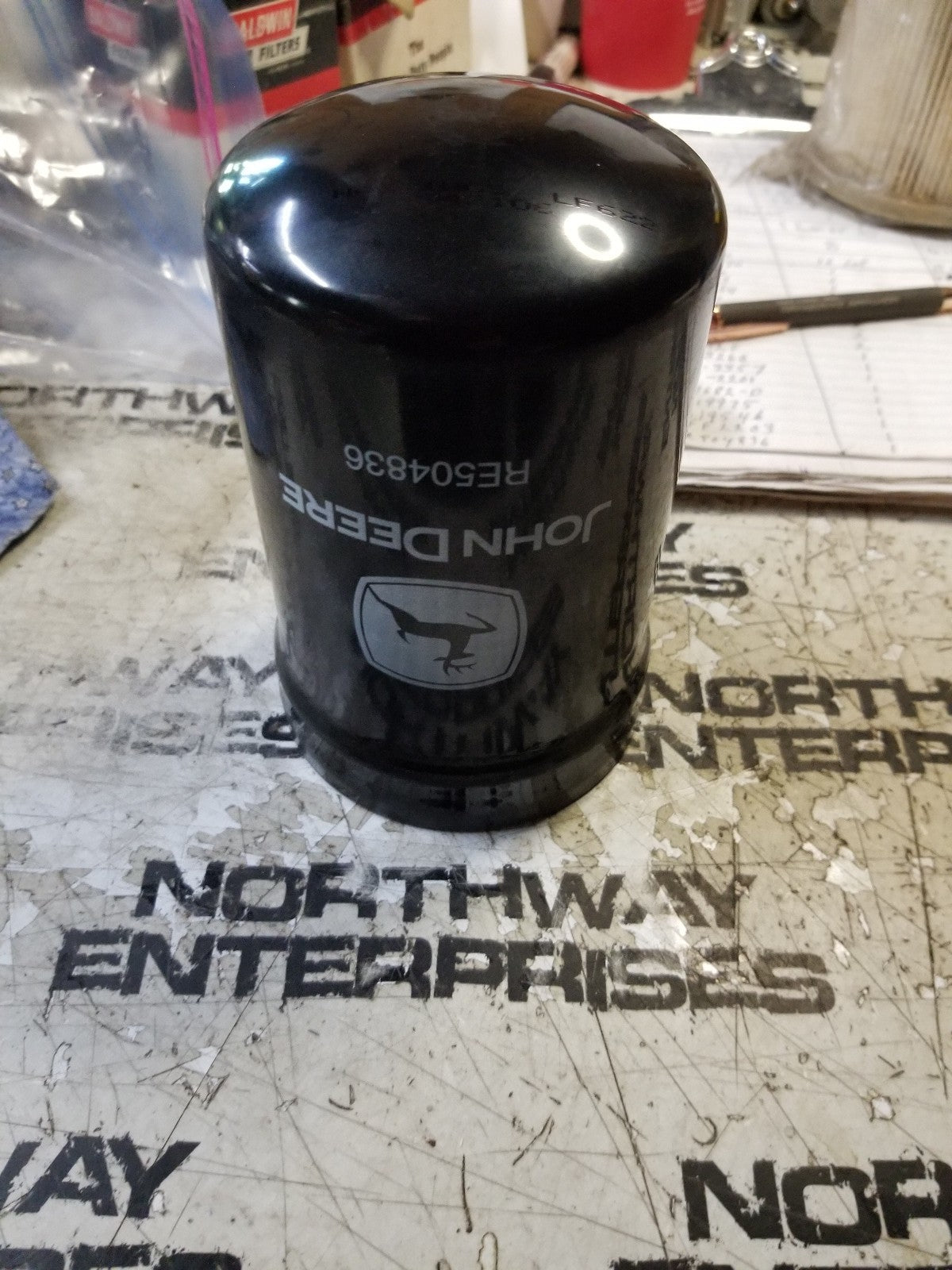 RE504836 JOHN DEERE ENGINE OIL FILTER