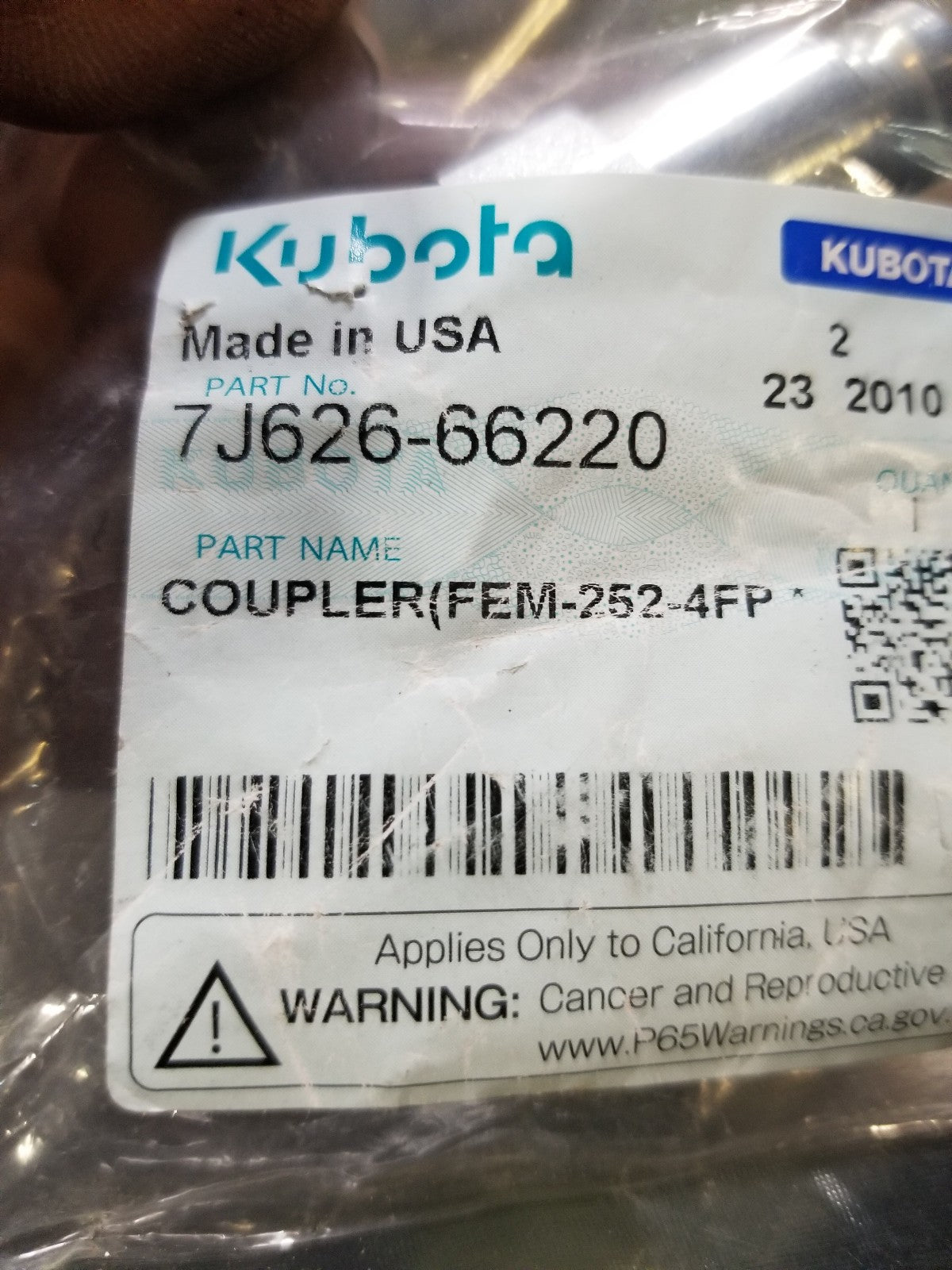 7J626-66220 GENUINE KUBOTA COUPLER