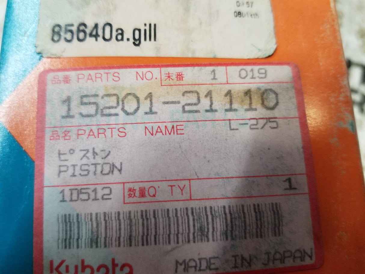 15201-21110 KUBOTA PISTON