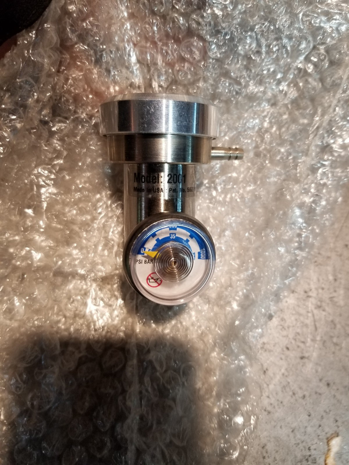 BWT REG-DF-1  BW Technologies REG-DF-1 Demand Flow Regulator, for Disposable Cyl