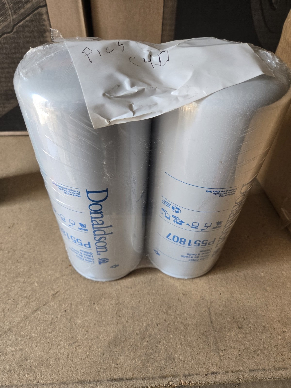 LOT OF 2 FILTERS DONALDSON P551807 OIL FILTER