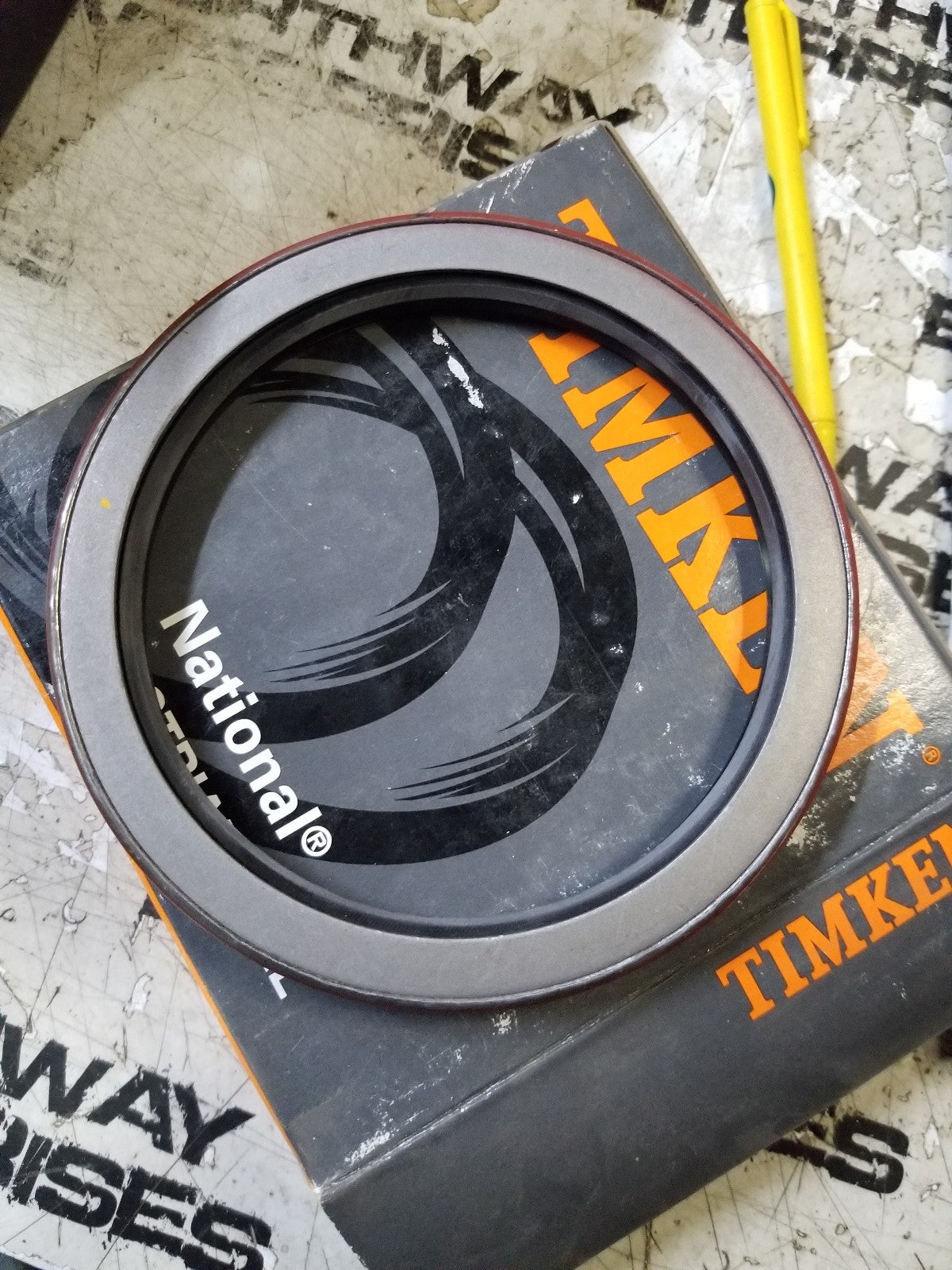 416556 TIMKEN SEAL 4.250 in Shaft Dia., 5.266 in OD, 0.500 in Overall Width