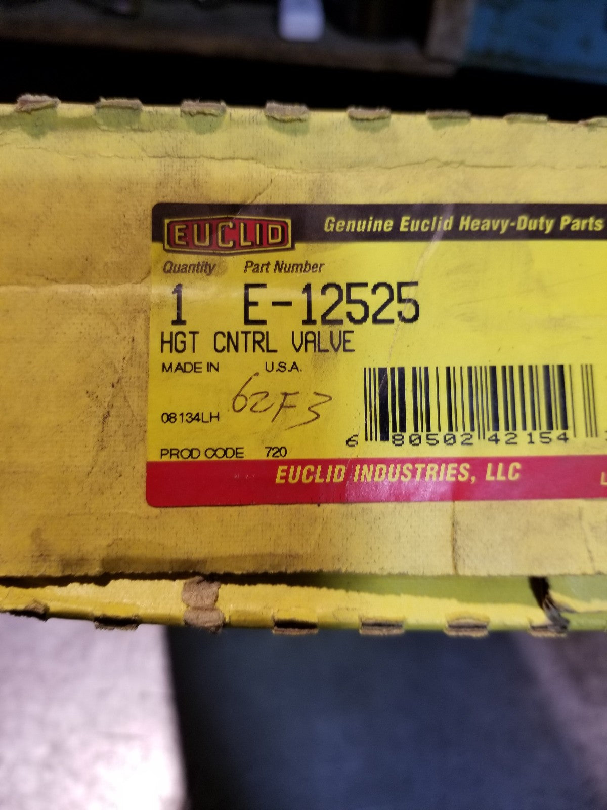 Euclid E12525 Height Control Valve, 3/8 Fitting, With Linkage E-12525