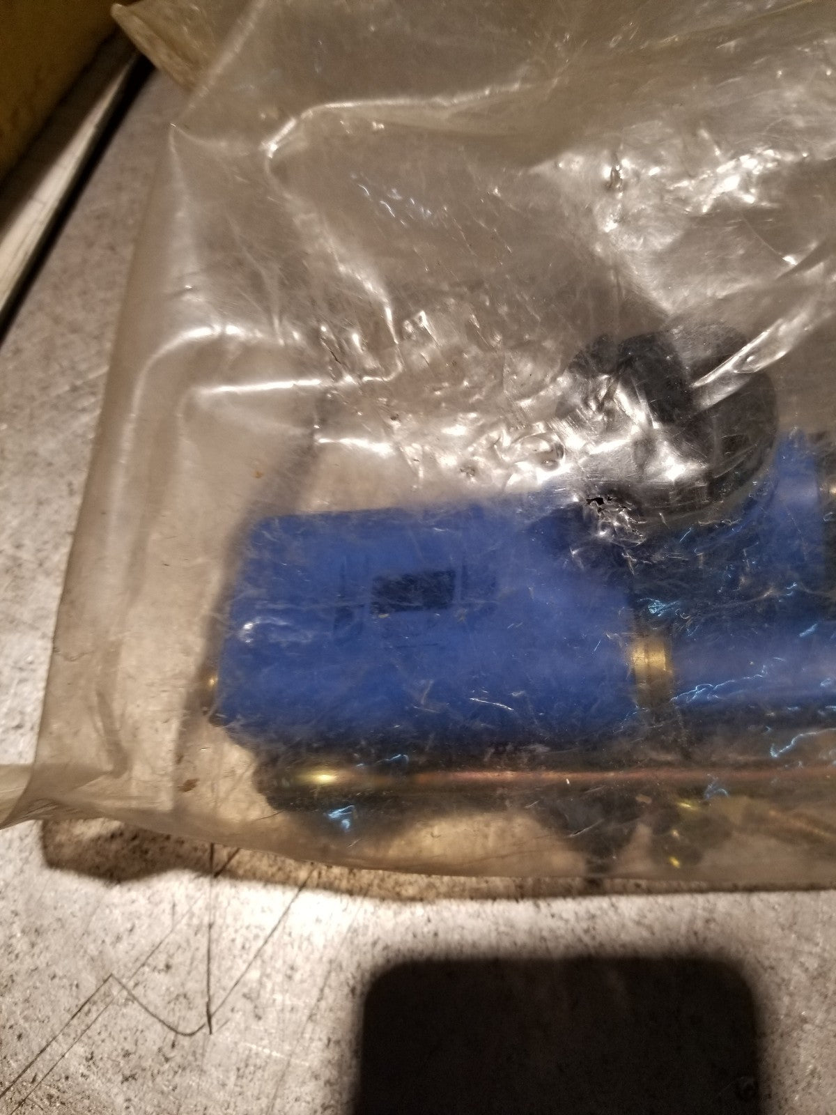 Euclid E12525 Height Control Valve, 3/8 Fitting, With Linkage E-12525
