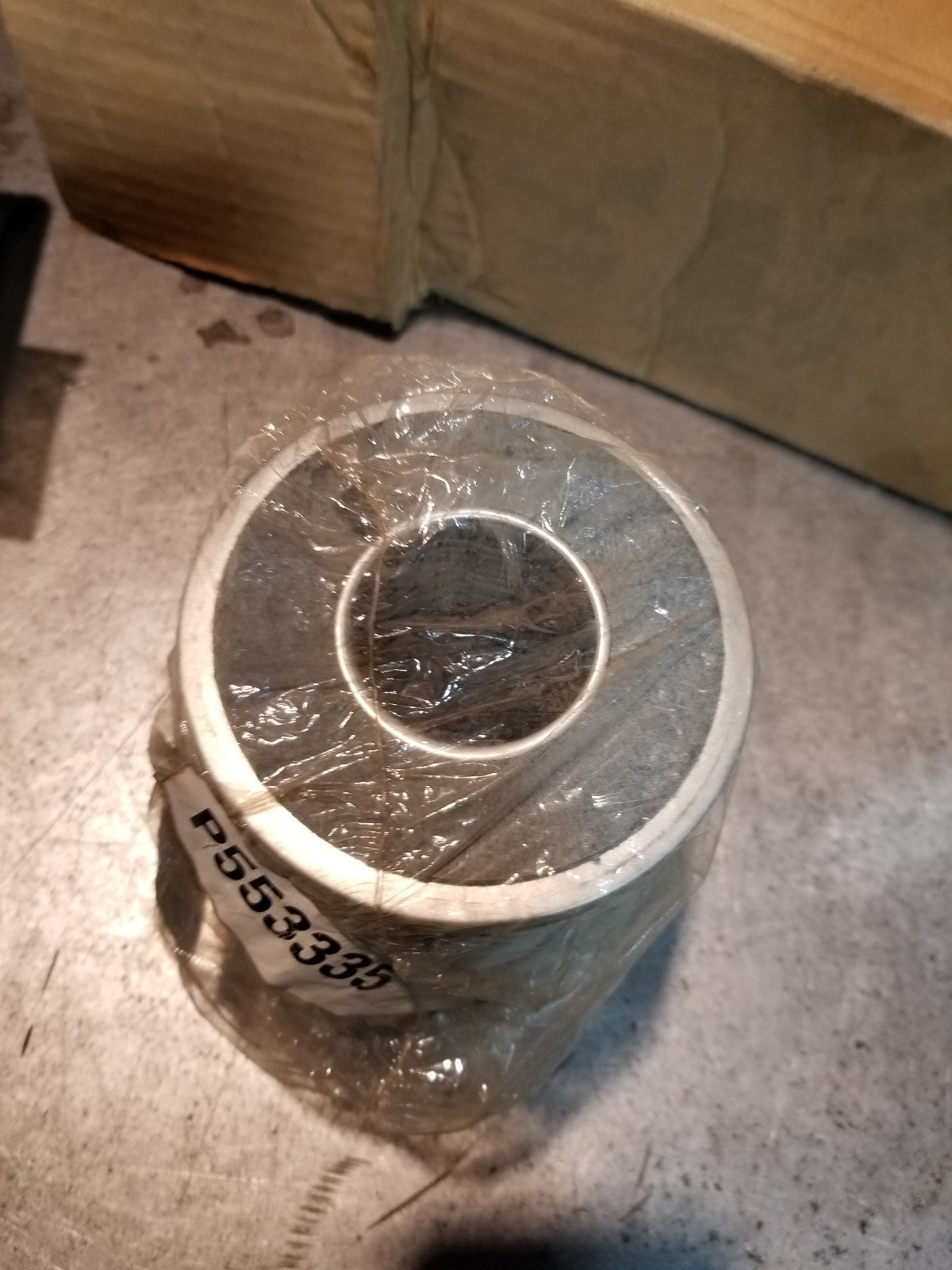 P553335 New Donaldson Engine Oil Filter