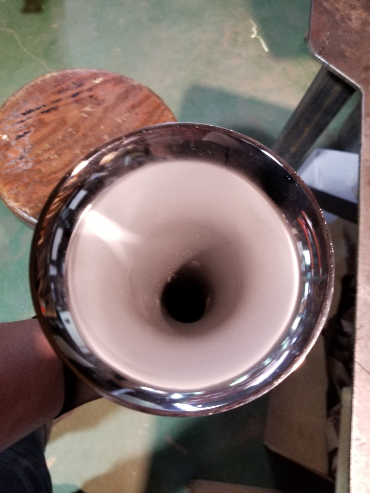 22? Chrome Zinc Round Bell Horn H00855 HADLEY