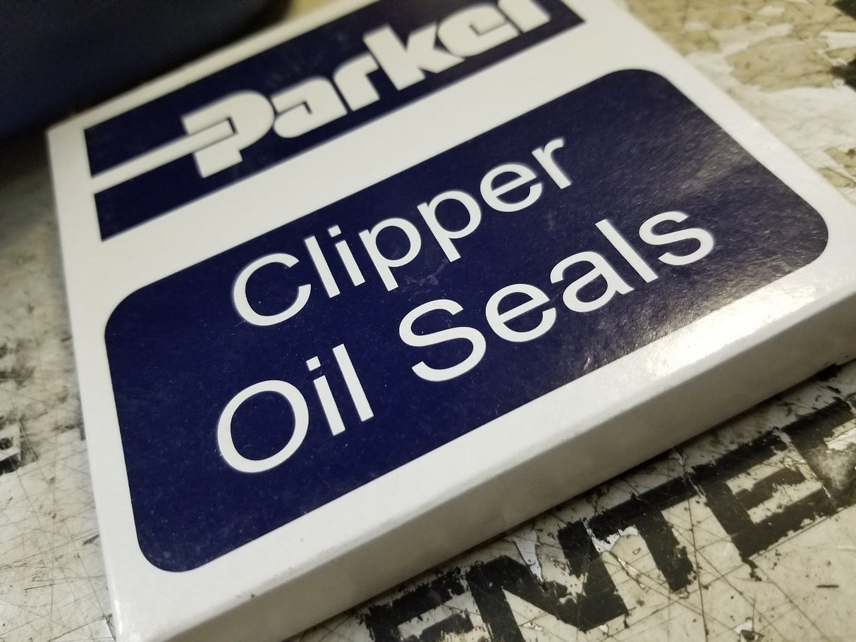 Parker 17323 H1L5 Clipper Oil Seal 3-1/2" Shaft Dia; 4-1/2" Housing Bore; 1/2"